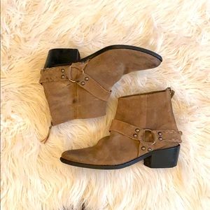 ✨ 4/30✨ Vintage Leather Booties